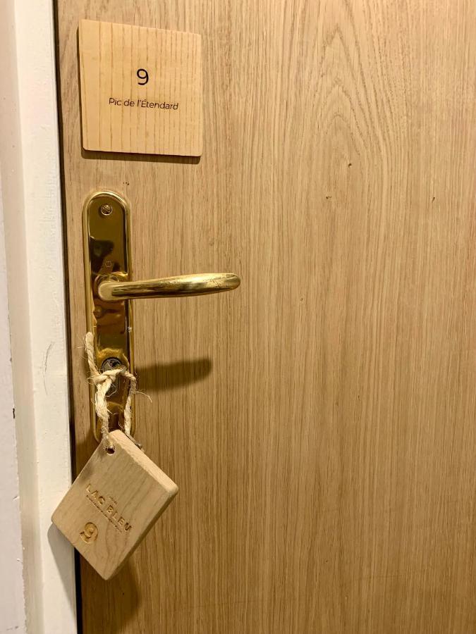Hotel Lac Bleu 1650 Saint-Francois-Longchamp Ngoại thất bức ảnh